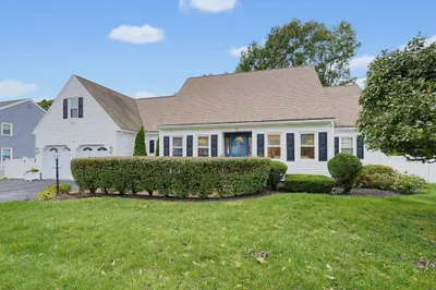 29 Tiffany Dr 1