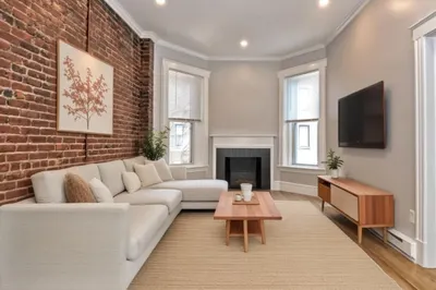 829 Boylston St #100