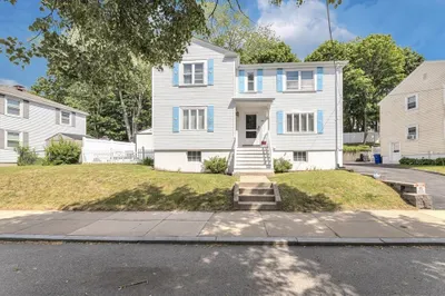 30 Bateman St