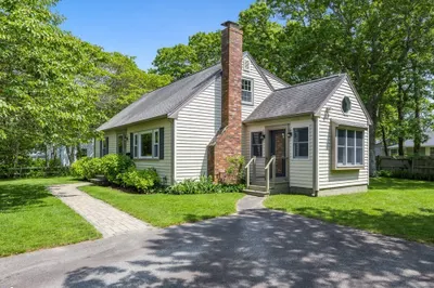 22 Emerson Rd
