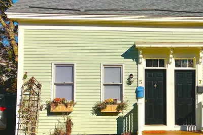 5 Chestnut St