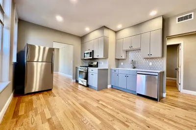 1914 Beacon St #2 1
