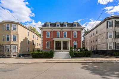903 E. Broadway #2
