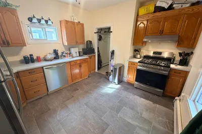 19 Berkeley St #1 1