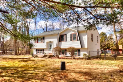 118 Willowdale Rd 1