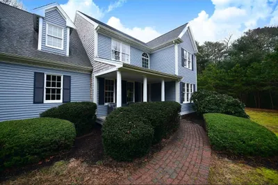 8 Tiffany Rd 1