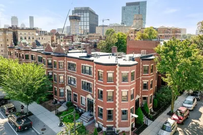 909 Beacon St #4