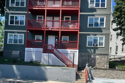 125 Rosseter St 1