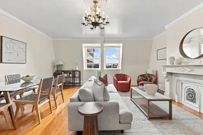 105 Beacon St., St #10 1