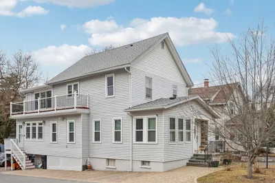 156 Lowell