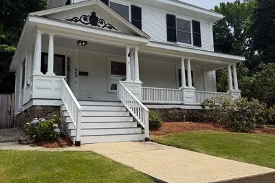 649 Main St
