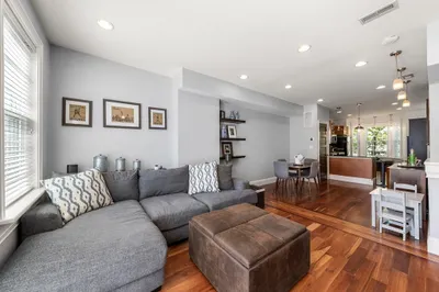 435 W 4th Street #2