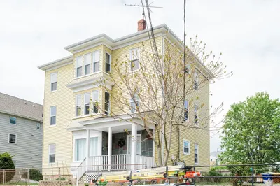 92 Ballard St 1