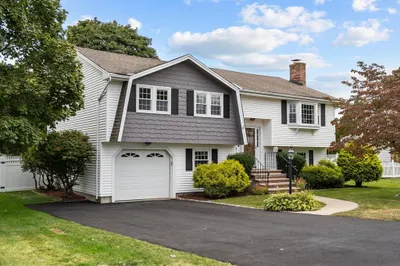 5 Brae Cir 1