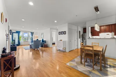 318 Rindge Ave #411