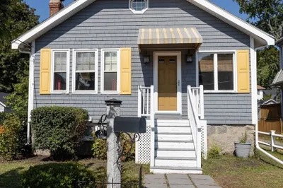 57 Willow Ave