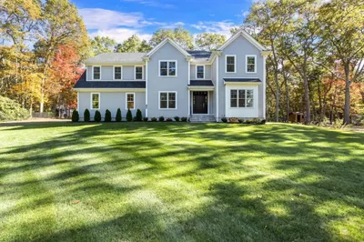 216 Oak St 1