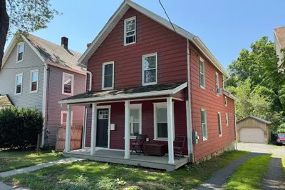 292 Deerfield Street 1