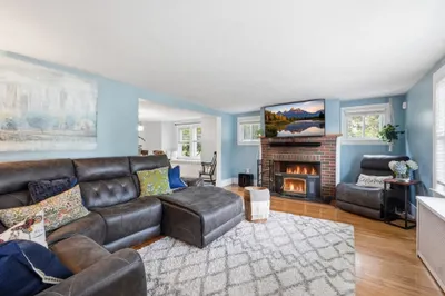 31 Wildrose Ave 1
