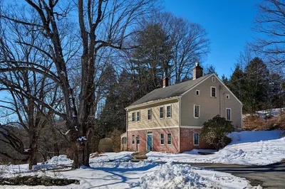 312 Zoar Road 1