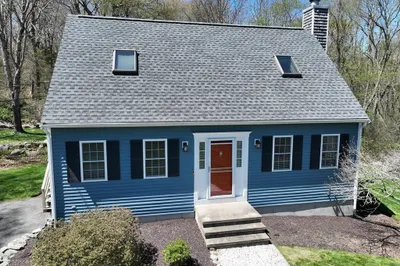 81 Bayview Ave