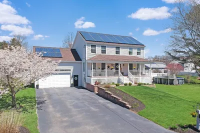 33 Ayer St