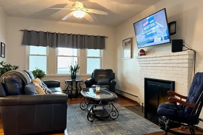 94 Lawrence St #2