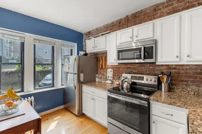 1404 Commonwealth Ave #8
