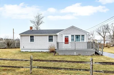 8 Arrowhead Dr 1