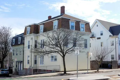 31 Temple Street 1