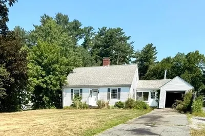 204 Main St 1