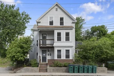 60 Lunenburg St 1