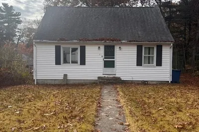 4 Washington Dr 1