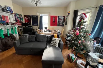 142 Saint Alphonsus St #2