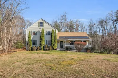 410 Davis Rd 1