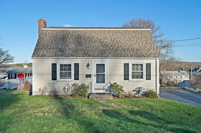 39 Great Hill Drive