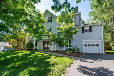 9 Emerson St