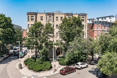 41 Edgerly Rd #57