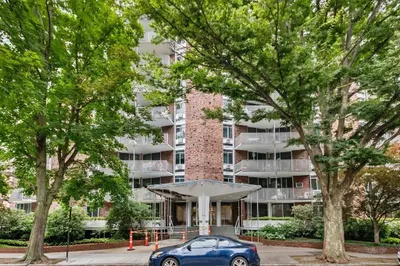 19 Winchester St #711
