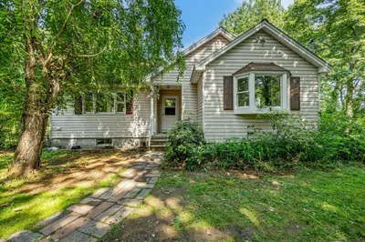 800 Town Farm Rd 1