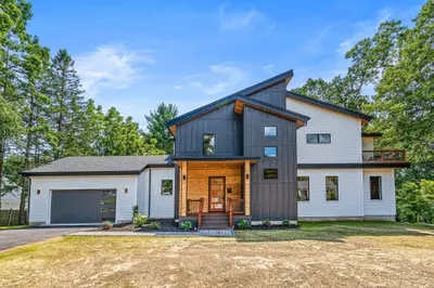 30 Selfridge Rd 1