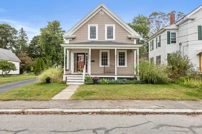 26 Maple St 1