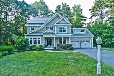 110 Maple Ln