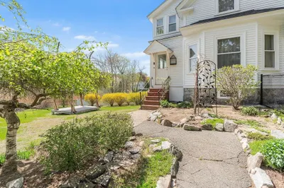 8 Tyler St 1