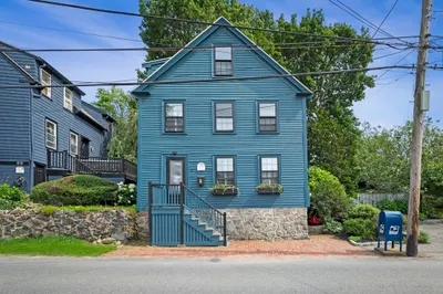 30 Elm Street