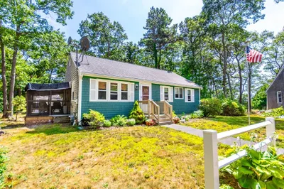106-a Waterhouse Rd 1
