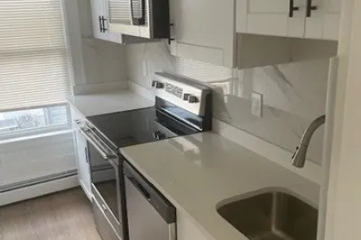 9 Moen St #2