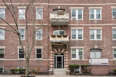 202 Fuller St #2
