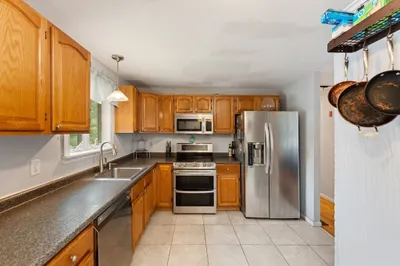140 W Mountain St