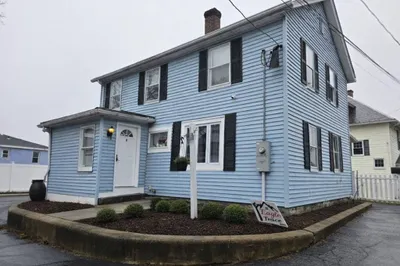 5 Eaton Pl 1